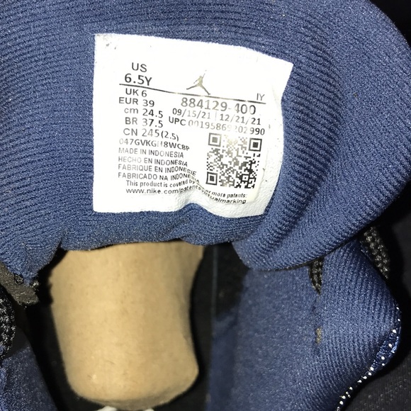 Air Jordan 13 Retro GS “navy” (Original Box) - Picture 7 of 11